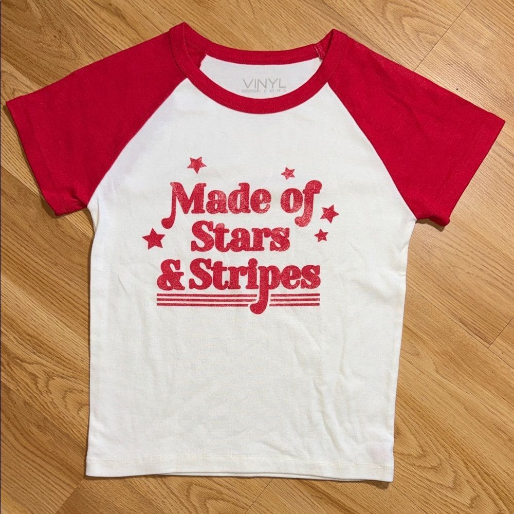 Vinyl Icons Red White Raglan T-Shirt Made of Stars & Stripes Size Medium